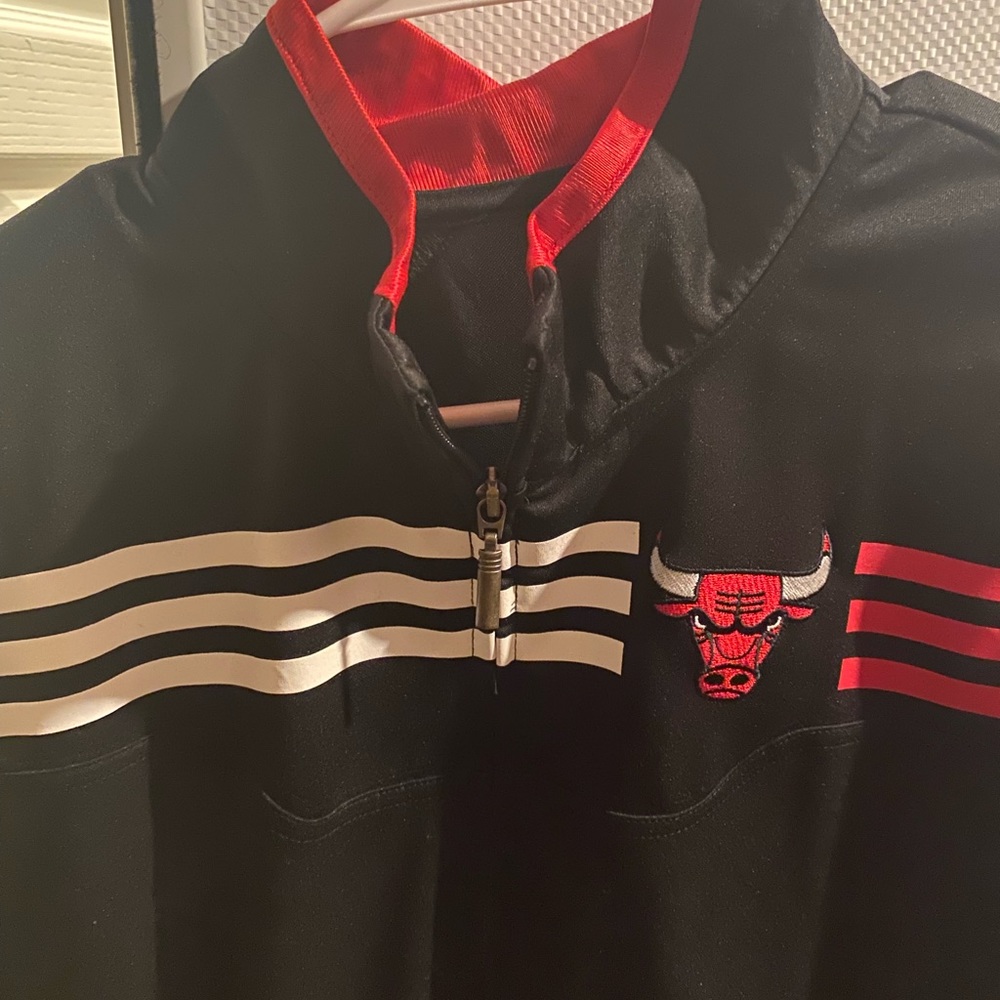 Chicago Bulls zip-up jacket